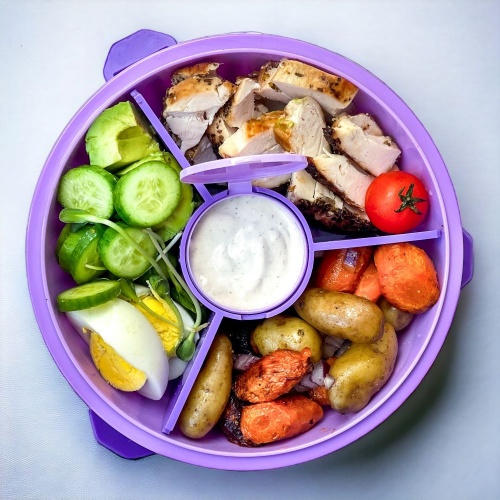 Yumbox Poke Bowl with Removable Divider & Leakproof Dip Cup - Maui Purple