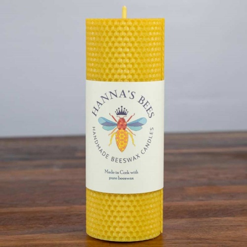 Hanna's Beeswax Large Beehive Candle in Gift Box - Purifies the Air and Warm Soothing Glow