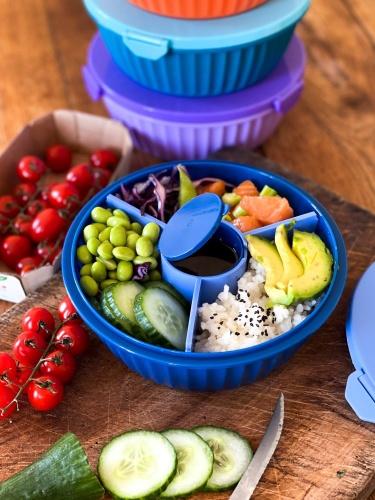 Yumbox Poke Bowl with Removable Divider & Leakproof Dip Cup - Kale Green